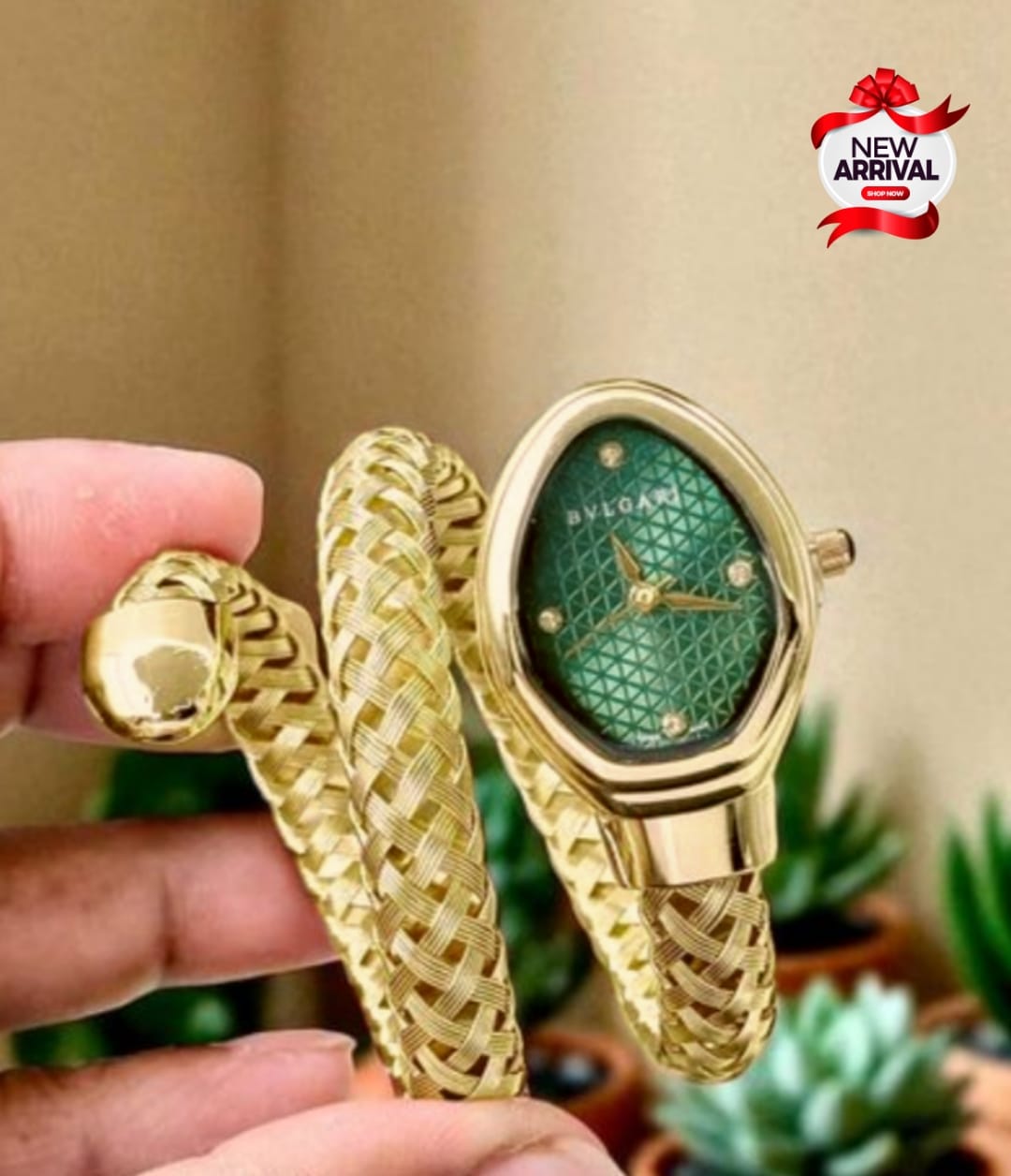 THE SNAKE BRASLET WATCH (BEST FOR GIFT)